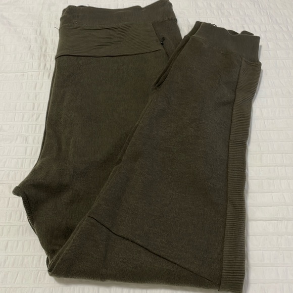 Pull&Bear Men’s sweatpants, L, Green - Picture 5 of 8